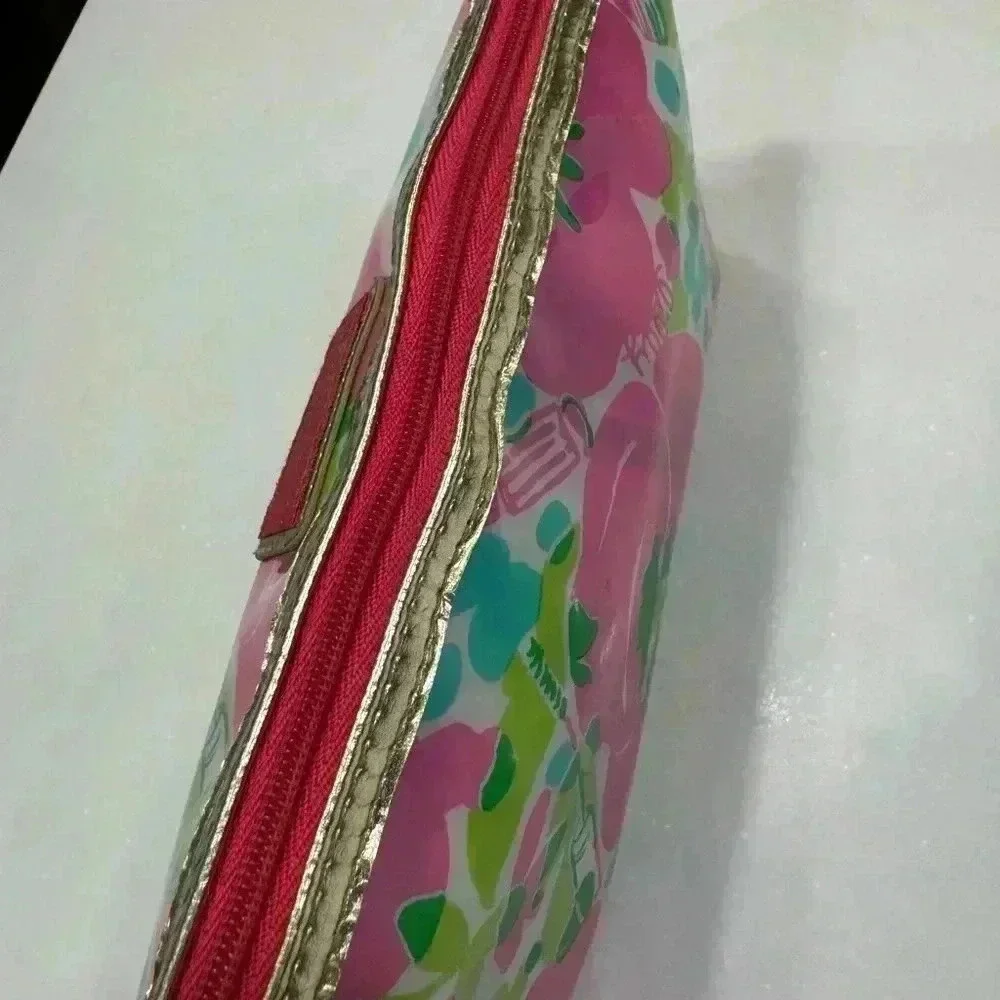Lilly Pulitzer & Estée Lauder make up bag. Brand new!